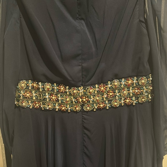 NWOT Mac Duggal bishop sleeve wrap over belt detail flowy gown - Picture 12 of 15